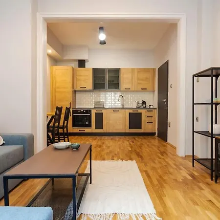 Apartment Modern Design 1 Bdrm, 4 Guests, Cente, Near Parliament, Self Check-in